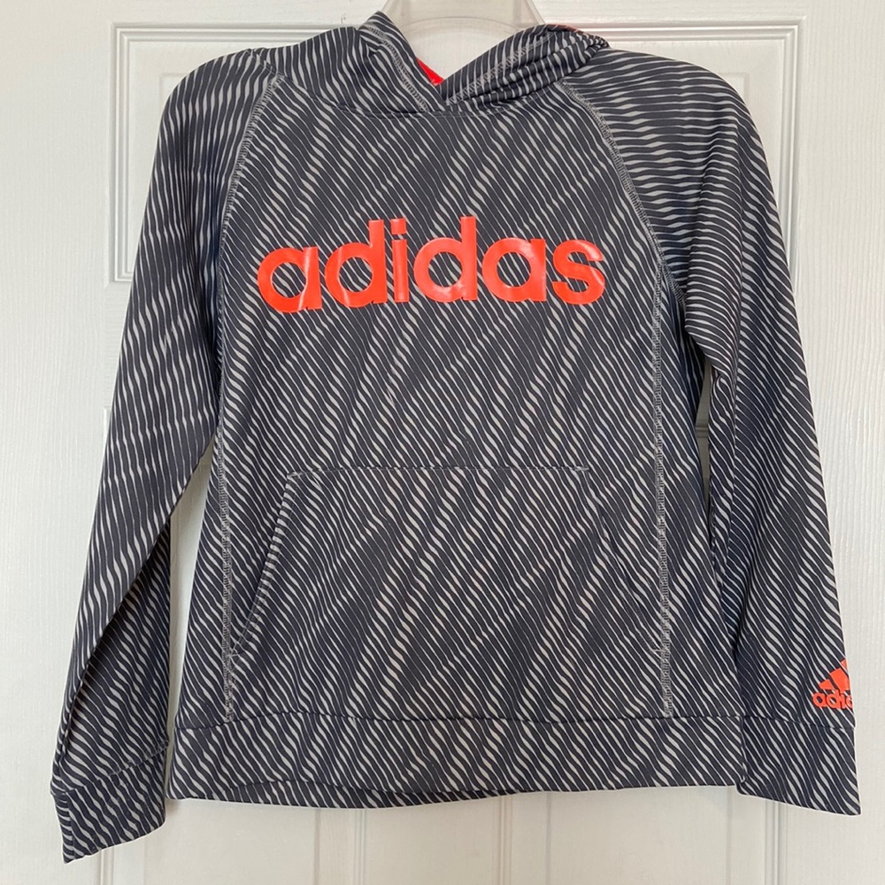 Boys Adidas Sweatshirt-size M (10/12)